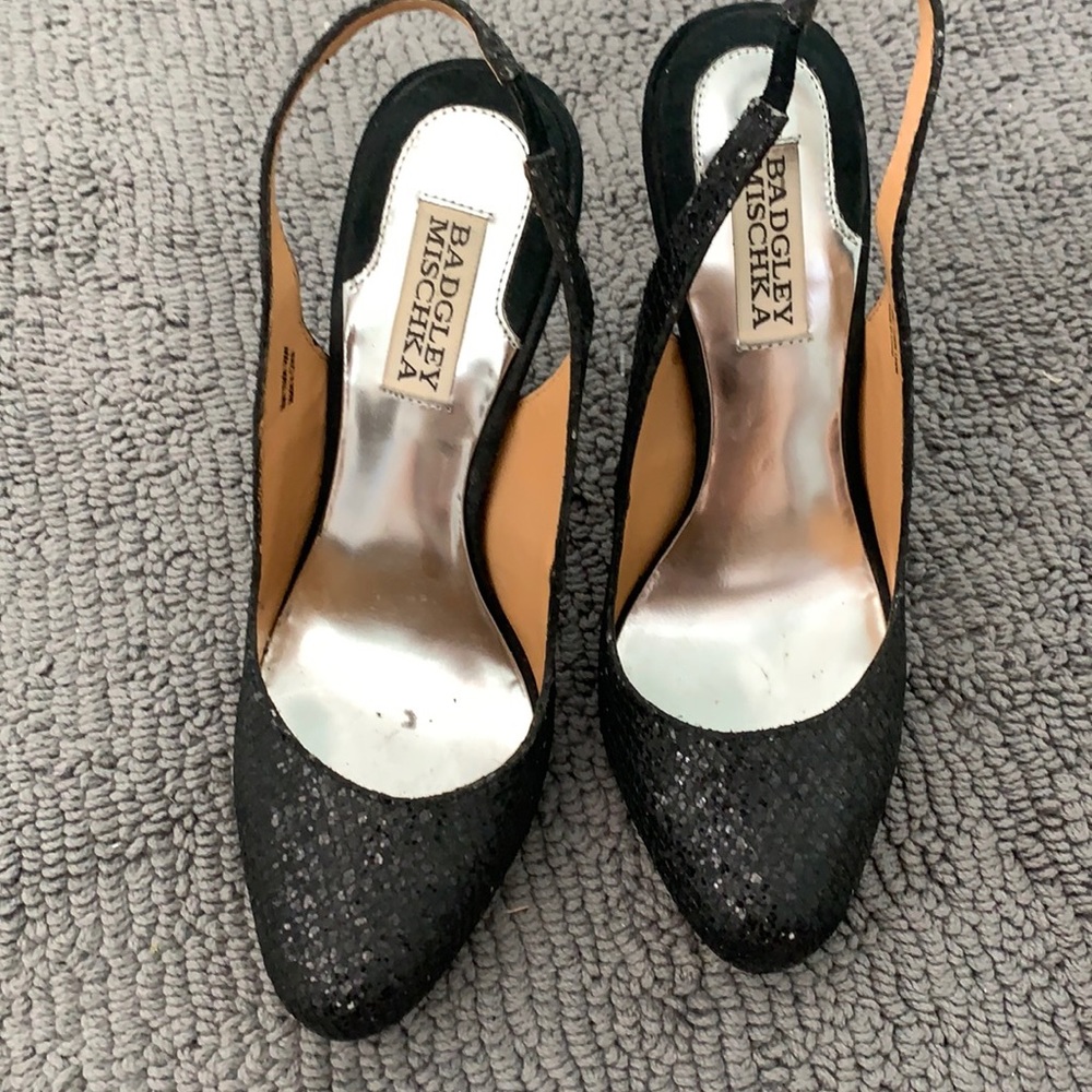 Badgley Mischka sling back